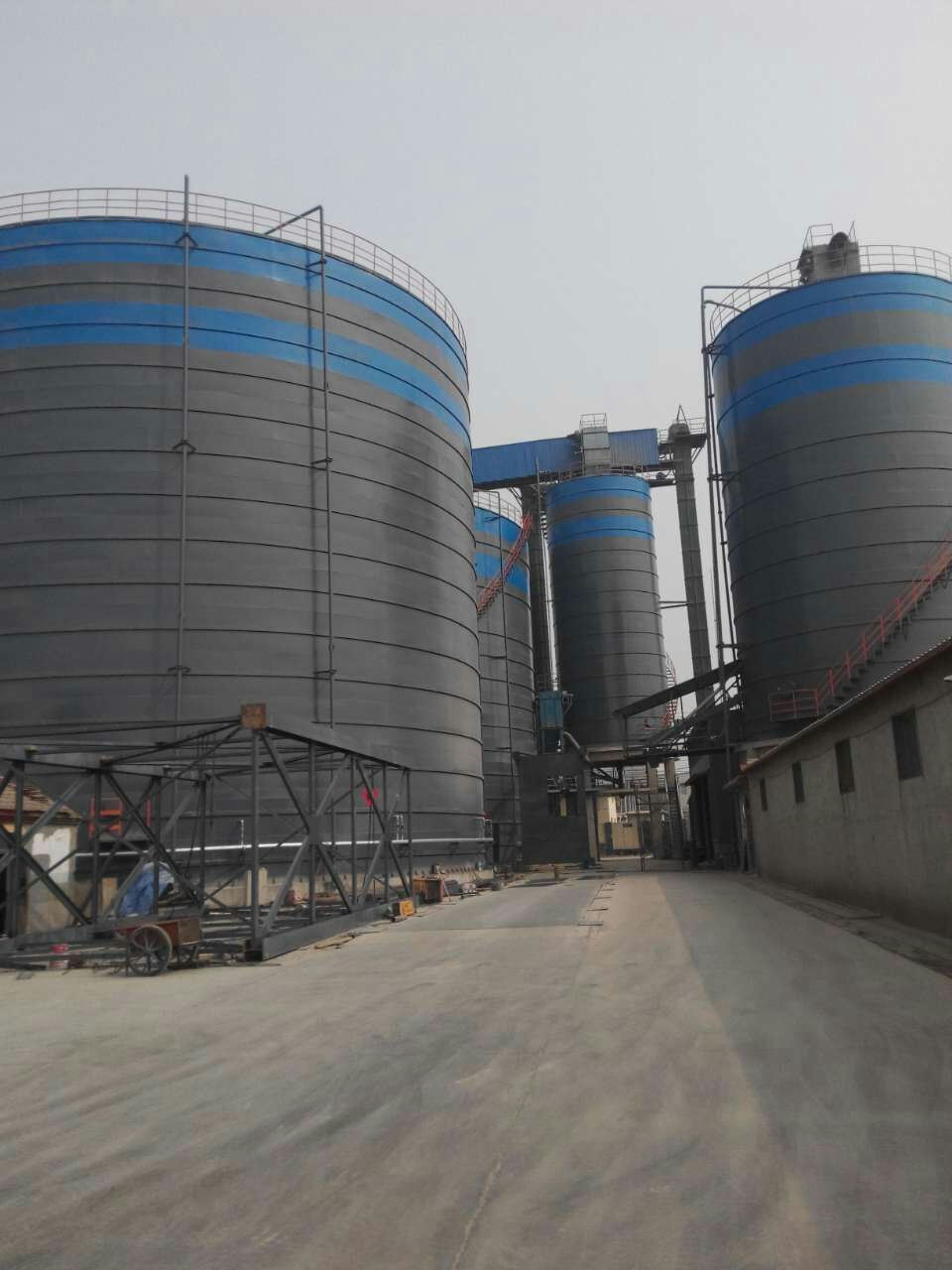 玉龙粉煤灰储存库基础怎么建造